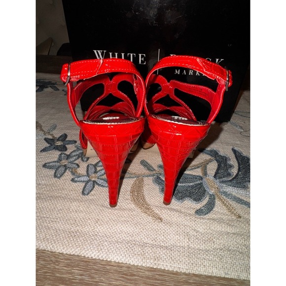 White House Black Market Red Heels Sandals Strappy Cork Platform Size 7 - Picture 8 of 9